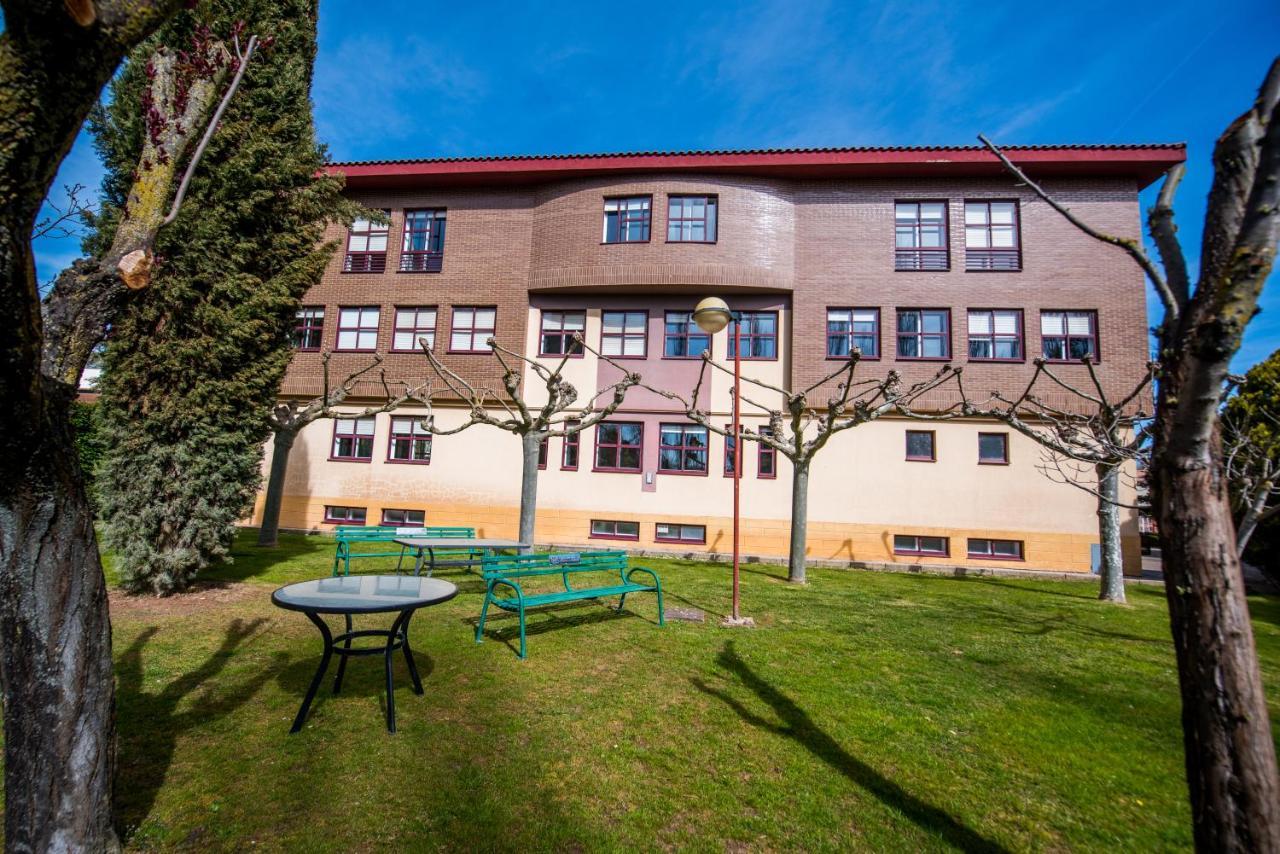 Residencia Hospital Del Rey Vandrerhjem Burgo Eksteriør bilde