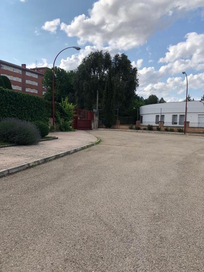 Residencia Hospital Del Rey Vandrerhjem Burgo Eksteriør bilde
